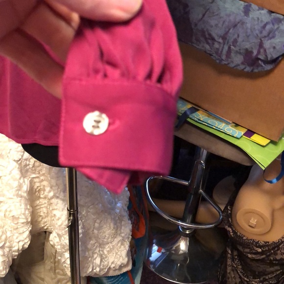 Pretty Pink Ann Taylor Blouse - Picture 5 of 12